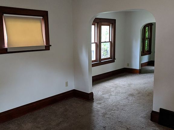 3rd image of 413 Keenan Ave