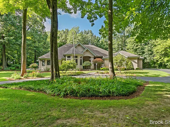 14210 Stacey St NE, Greenville, MI 48838