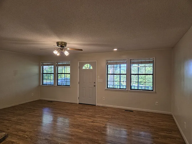 143 County Road 244 — Photo 2