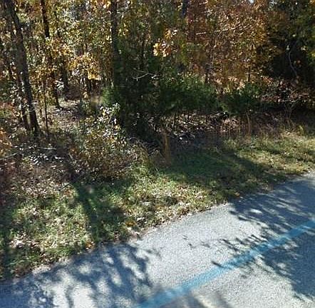 2nd image of 1806 Sherwood Ln
