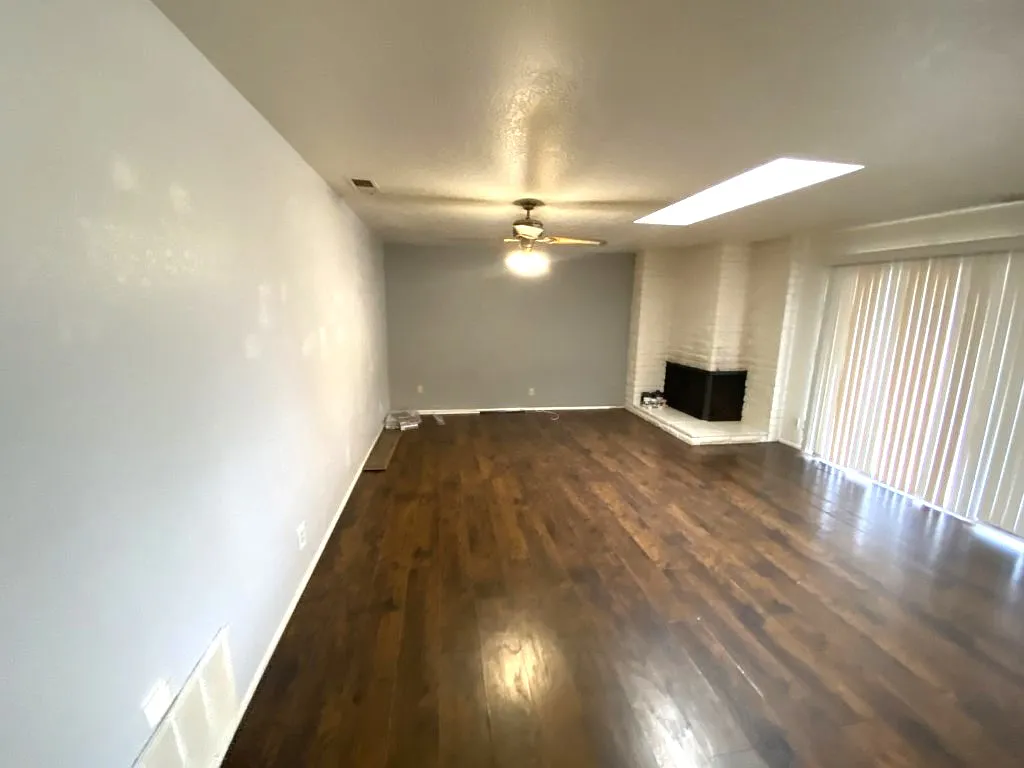 2 bed, 1166 sqft, $2,000 — Photo 3