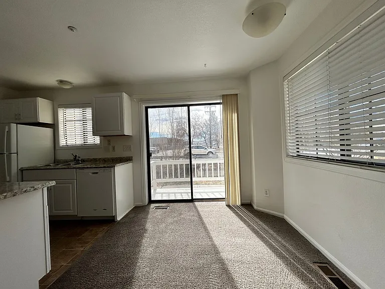 3045 Kings Ridge Blvd #1 — Photo 14