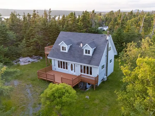 102 Hell Hill Road, La Manche, NL A0A4A0