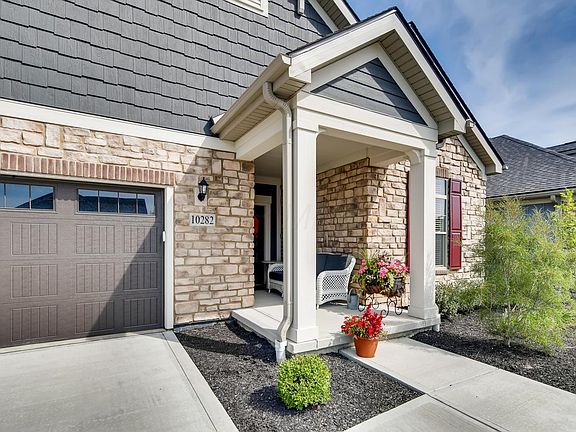 3rd image of 10282 Spicebrush Dr
