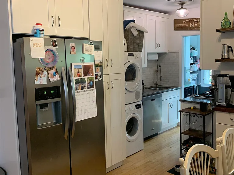818 Willow Ave #3R — Photo 4