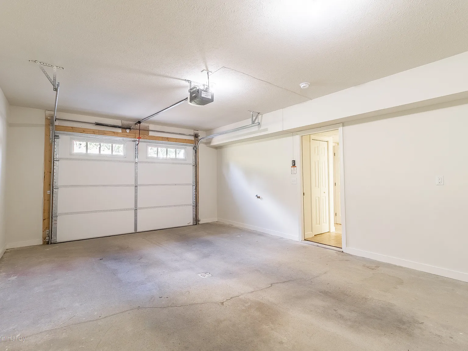 3 bed, 3.5 bath, $2,000 — Photo 2