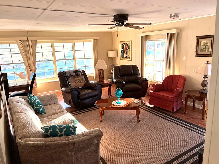2859 E Elmwood Dr — Photo 9