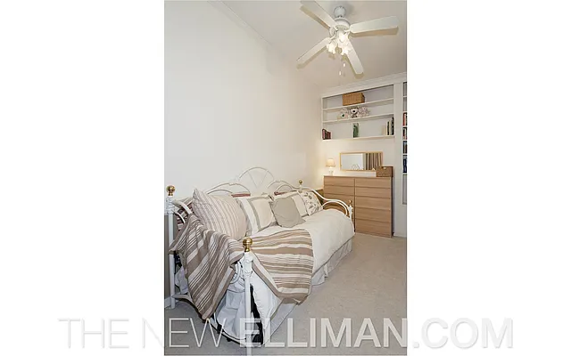 Sold by Douglas Elliman | media 15