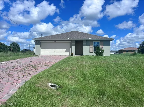 7052 Brazil Cir, Labelle, FL 33935