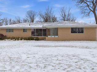 6525 Norton Dr, Troy, MI 48085