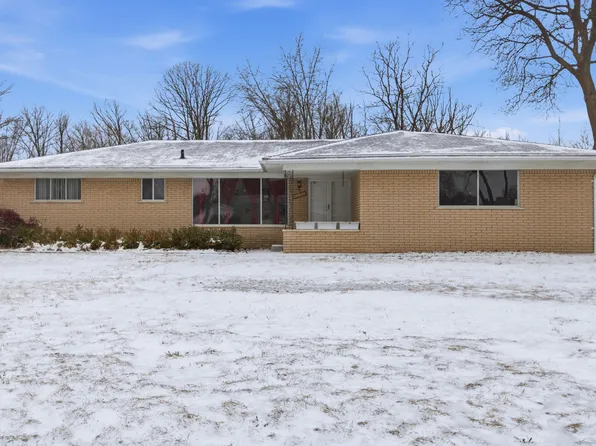 6525 Norton Dr, Troy, MI 48085