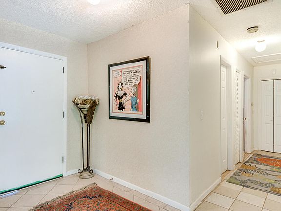 2nd image of 4219 Seabreeze Dr