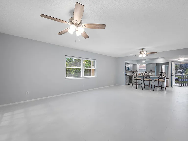 2258 World Parkway Blvd W #40 — Photo 6