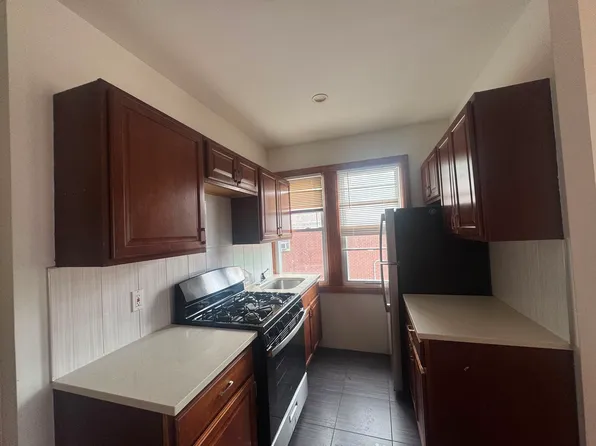 (undisclosed Address), Yonkers, NY 10701