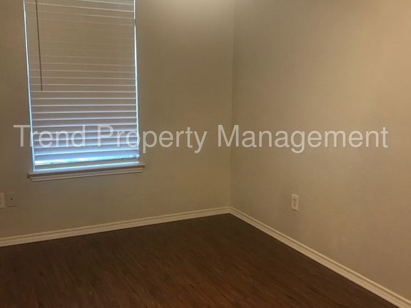 2nd image of 3008 Prairie Ave APT A