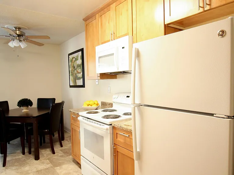 Kenwal Apartments — Photo 20