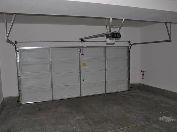 5th image of 1800 E Lakeshore Dr Unit 2005