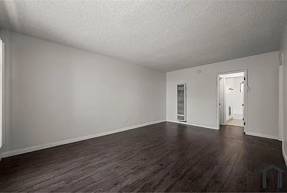 3868 Potomac Ave #7 — Photo 13