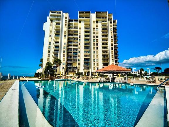 3rd image of 440 S Gulfview Blvd APT 801