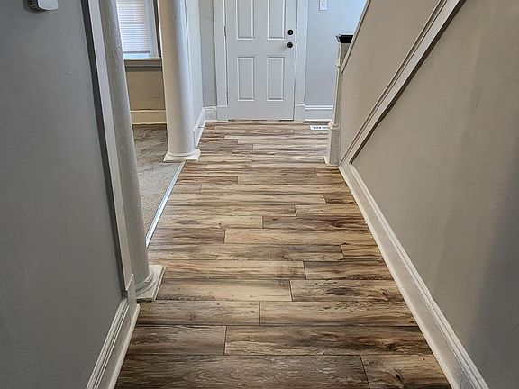 2nd image of 2917 Barton Ave
