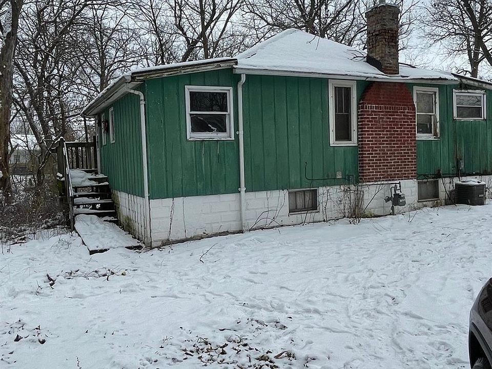 1st image of 7111 W 128th Ln