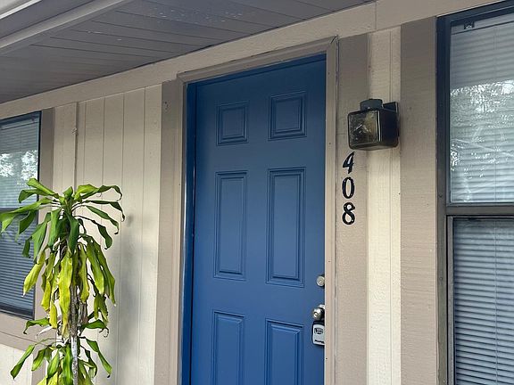 4th image of 408 S Sir Topaz Ln