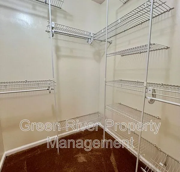 13140 Staffordshire Dr S — Photo 19