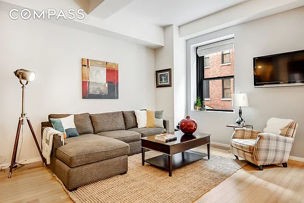 Sold by Compass | media 2