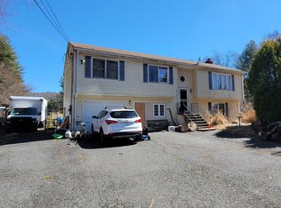 13 Stafford Rd, Ellington, CT 06029