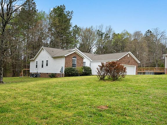 4th image of 465 Ocoee Hills Cir NE
