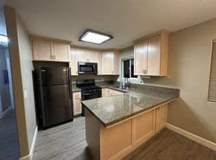451 Mentone Ave APT 4, Grover Beach, CA 93433