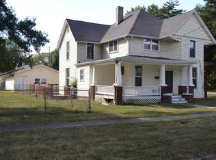 903 Woodlawn St, Mexico, MO 65265