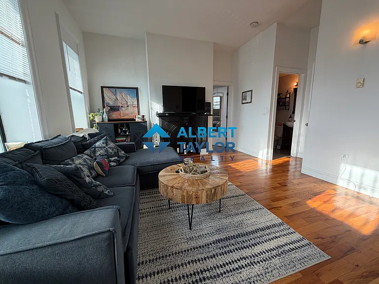 23 Cortes St #9 — Photo 9