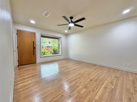9th image of 1812 Carlton St