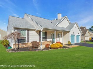 13 Fieldstone Ct, Whiting, NJ 08759