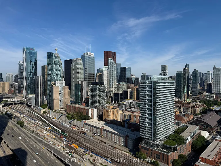 20 Richardson St #3106 — Photo 17
