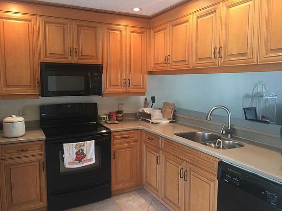 3rd image of 6231 Riverwalk Ln Unit 5