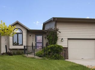 3764 Olympic Ct, Rapid City, SD 57702