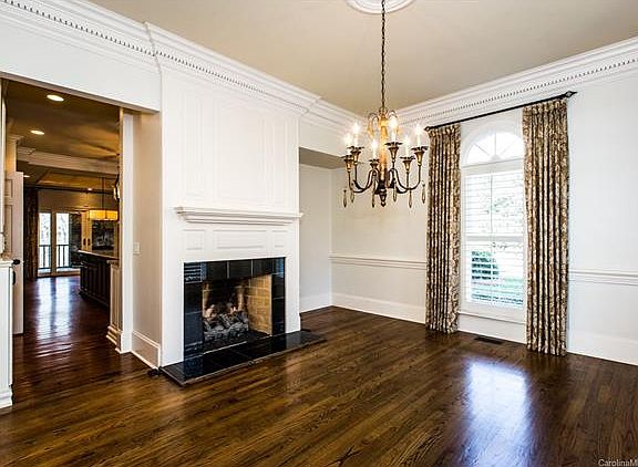 4th image of 4125 Moorland Dr