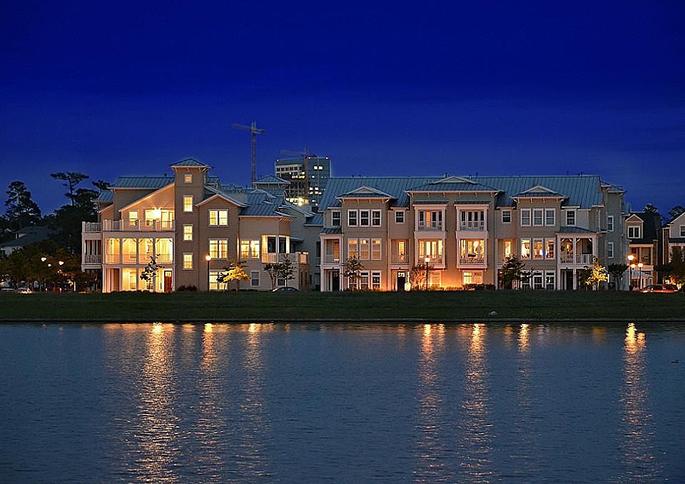 1st image of 206 Breezy Way