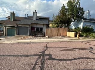 5240 Solar Ridge Dr, Colorado Springs, CO 80917