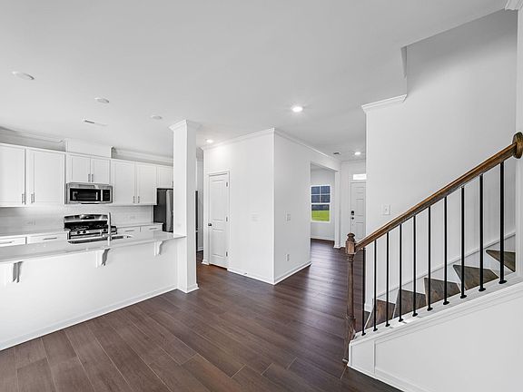 7th image of this home