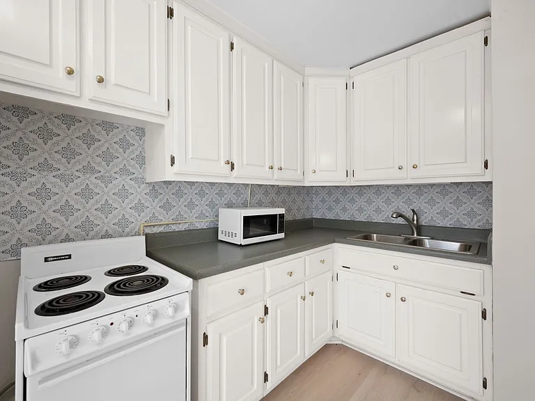 521 Hawkins Rd — Photo 10