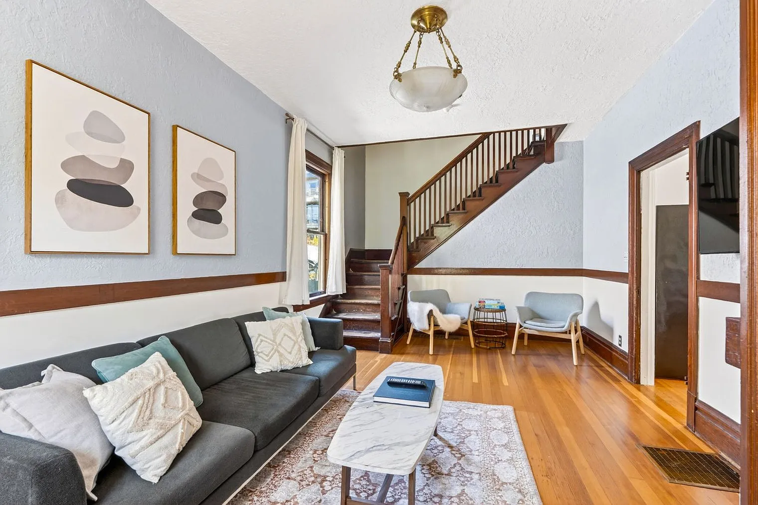 4 bed, 2.0 bath, 2497 sqft, $11,699 — Photo 1