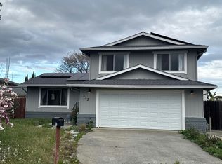 332 Plantation Ct, Vacaville, CA 95687