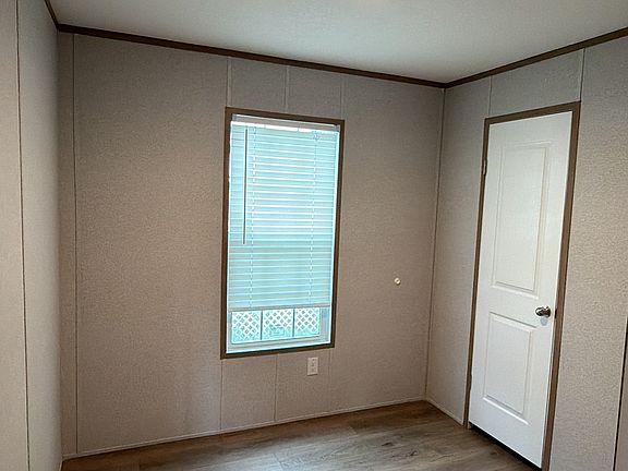 4th image of 10708 Toby Ln