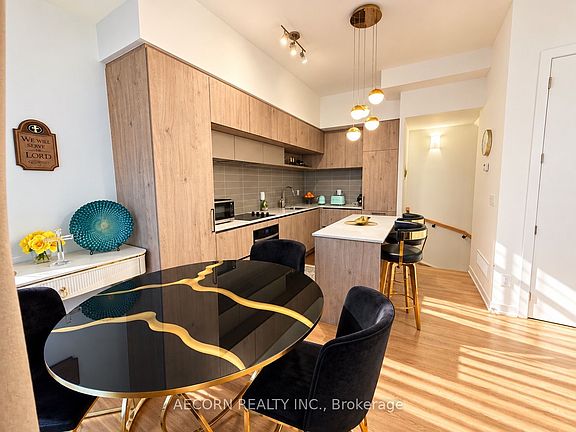 5th image of 8 David Eyer Rd #1225
