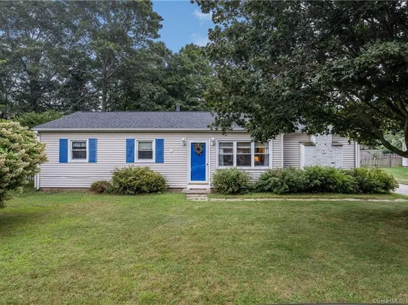 12 Park Drive, Clinton, CT 06413