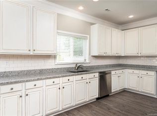 112 Glade Valley Ave, Mooresville, NC 28117