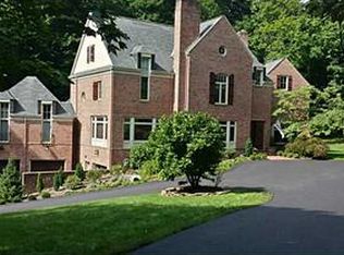 19 Way Hollow Rd, Sewickley, PA 15143